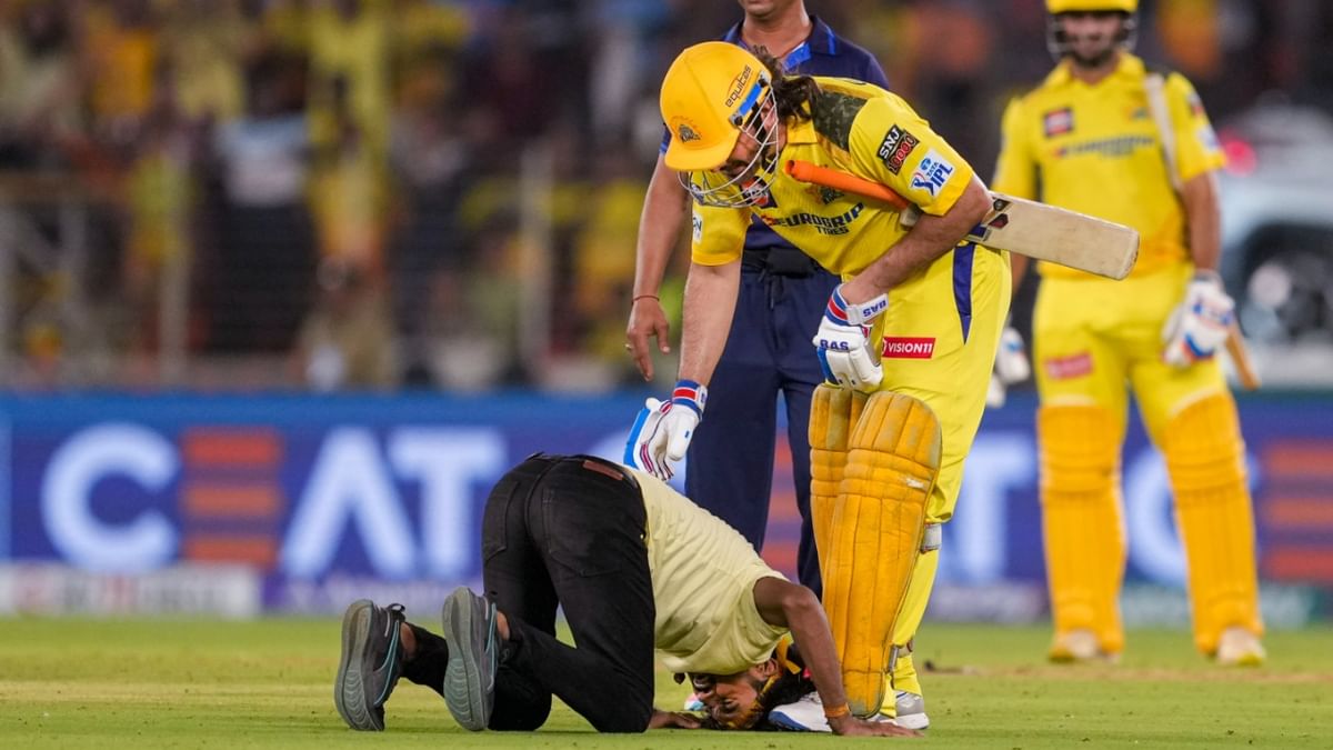 MS Dhoni’s Offer for Surgery to a Fan: A Heartwarming IPL 2024 Moment