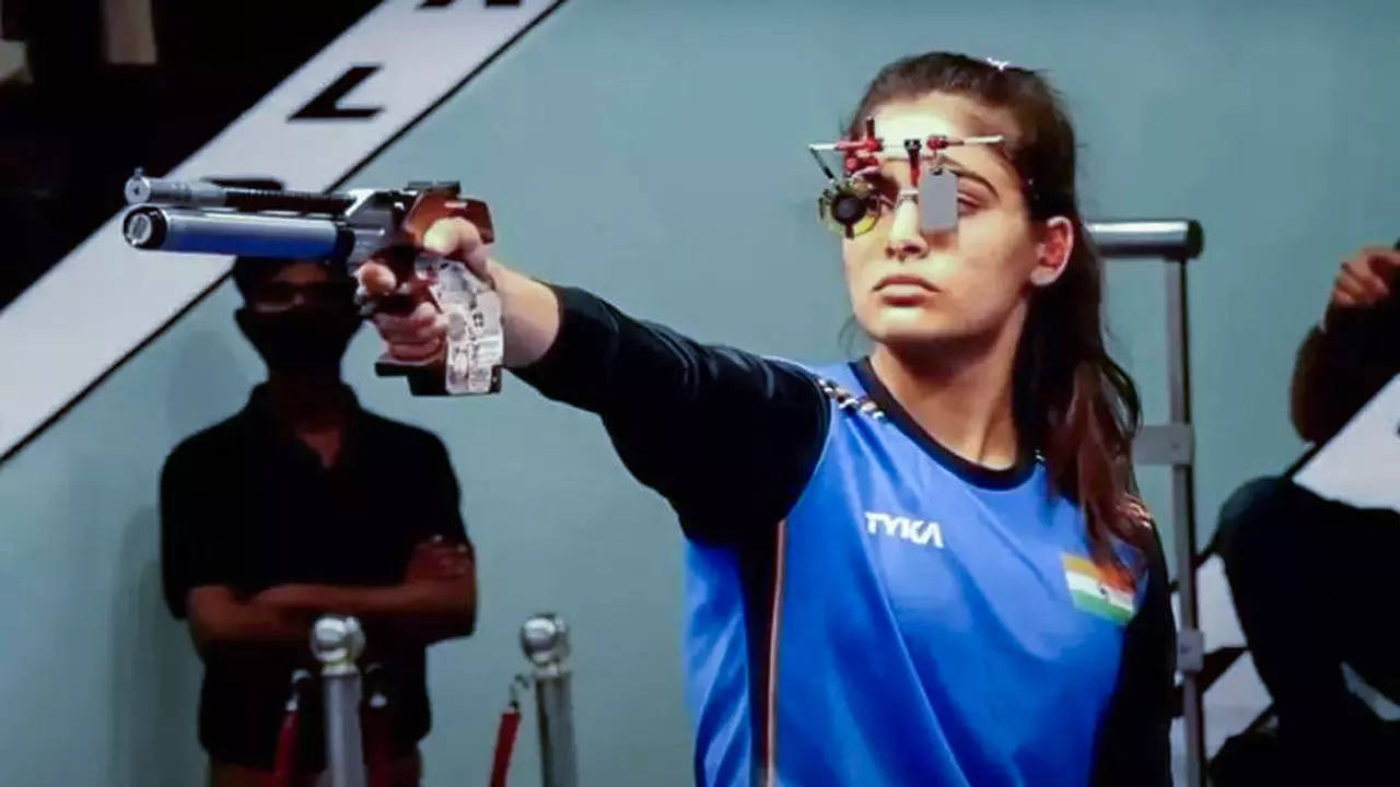 Manu Bhaker Wins Bronze in Air Pistol: Paris Olympics 2024 Day 2 Highlights”